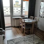 Praski 5 Minut Od Metra I Starego Miasta Spacerem Do Zoo I Konesera *
